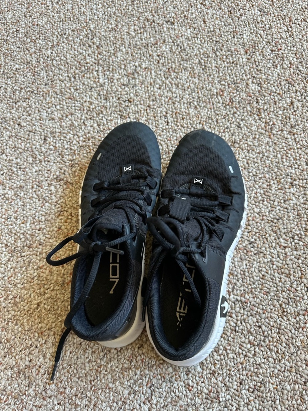 Nike Black and White Metcon 5 - Picture 7 of 7